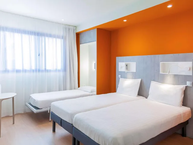 غرفة قياسية بثلاثة أسرّة، IBIS BUDGET HUERTA DE MURCIA 1/3