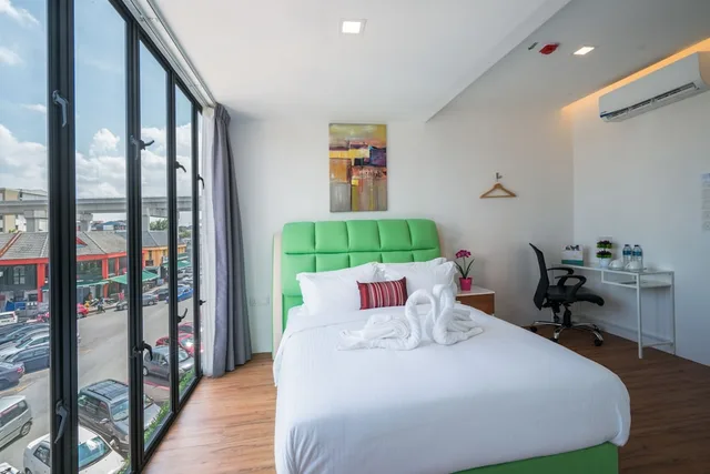 غرفة تنفيذية بسرير كوين بإطلالة على المدينة، My Sj Hotel 1/3