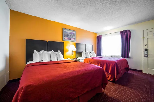 غرفة بسرير مزدوج، Rodeway Inn Kingman Route 66 2/3