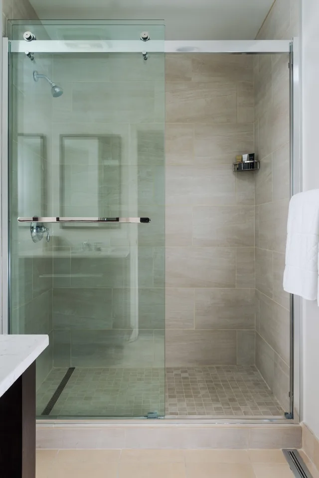 3 Bedrooms, Town House, 1 Queen and 2 King Beds, Sofa، Inns At The Equinox 3/6