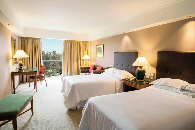 غرفة كلاسيكية بسريرين منفصلين، Sheraton Pilar Hotel and Convention Center 2/6
