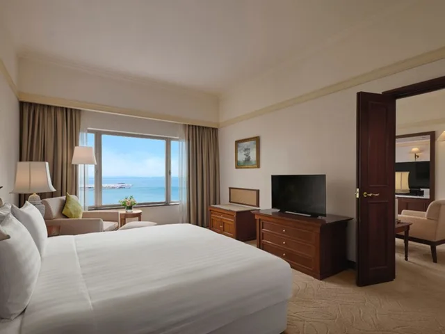 جناح ديلوكس بسرير كينج بإطلالة على البحر، Gurney Bay Hotel, A Parkroyal Hotel 1/2
