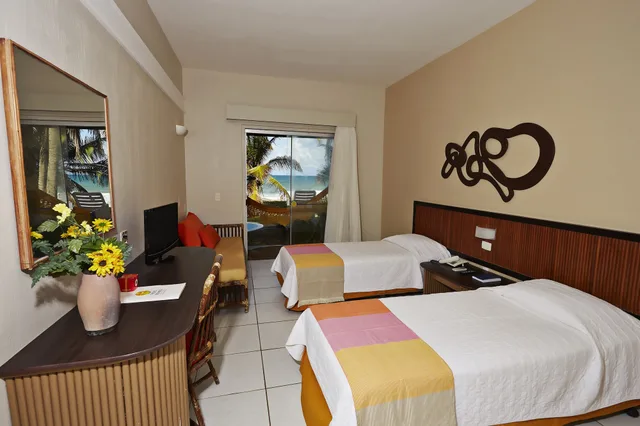 شقة ديلوكس بسرير مزدوج بإطلالة على الشاطئ، Marsol Beach Resort 1/3