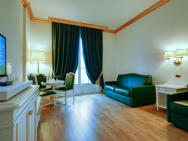 جناح جونيور بسرير كينج، Gardaland Hotel Resort 6/8