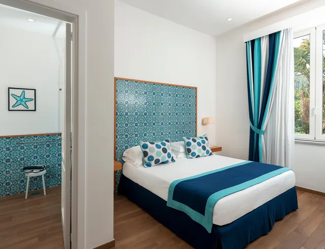 غرفة قياسية بسرير كينج، Hotel Miramare Sorrento 2/10