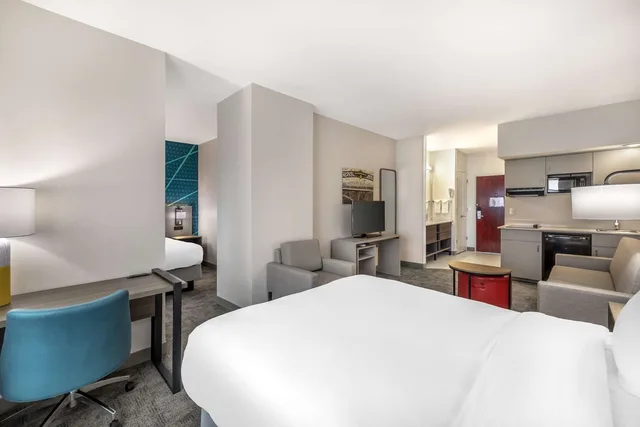Efficiency, Suite, 2 Queen Beds، City Express by Marriott Redmond Airport 3/5