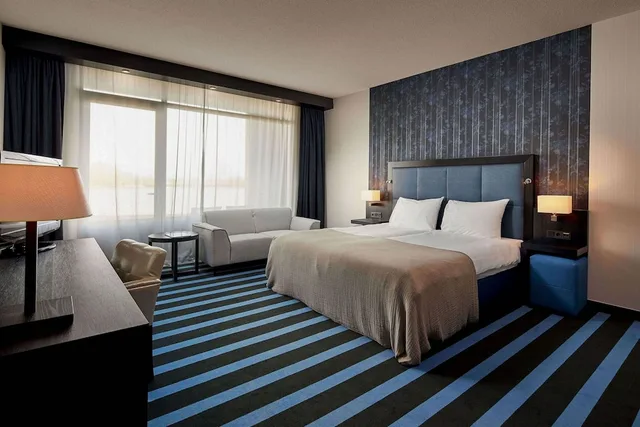 غرفة كومفورت بسريرين منفصلين بإطلالة على الفناء، Van Der Valk Hotel Sneek 4/8
