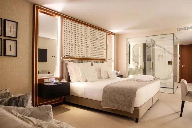 Plus, Premium, Double or Twin Bed، Wine And Books Porto Hotel 3/4