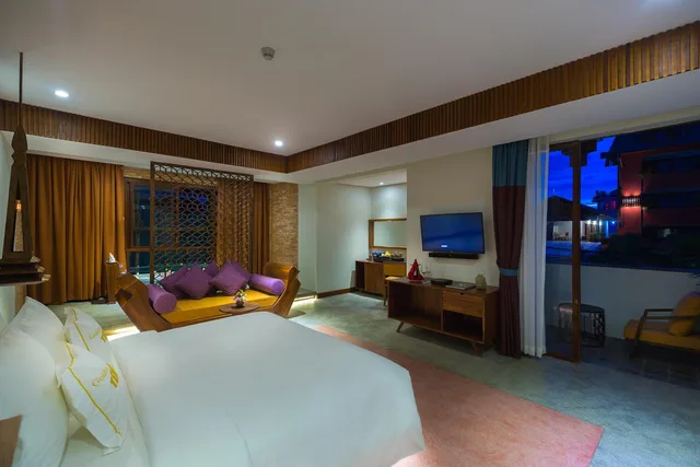 Courtyard, Suite, King Bed, Golden Temple Boutique 6/10