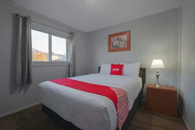 جناح بغرفة نوم واحدة، OYO Hotel Portland OR near Airport 1/4