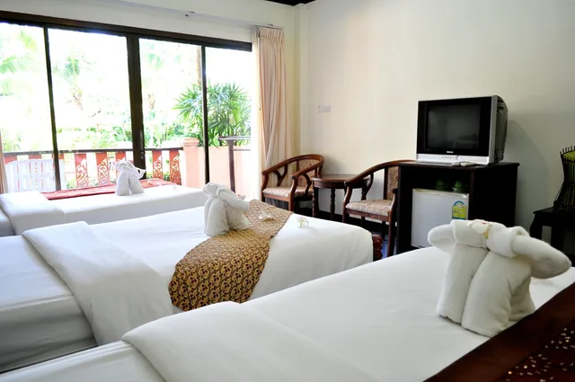 غرفة ديلوكس ثلاثية بثلاثة أسرّة، LANTA SEAFRONT RESORT 3/4