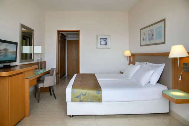 Room, Double or Twin Bed, Inland View، Atlantica Miramare Beach 3/4