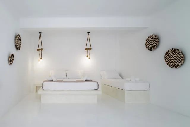 Cave, White, Junior Suite, King Bed، Amethyst Exclusive Suites Oia 1/1