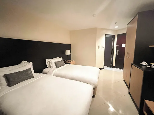Standard, Twin Beds, No Window، The Lake Hotel Tagaytay 1/5