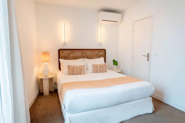 Room, Single, Double Bed, Balcony, Crisol Lumiere 2/7