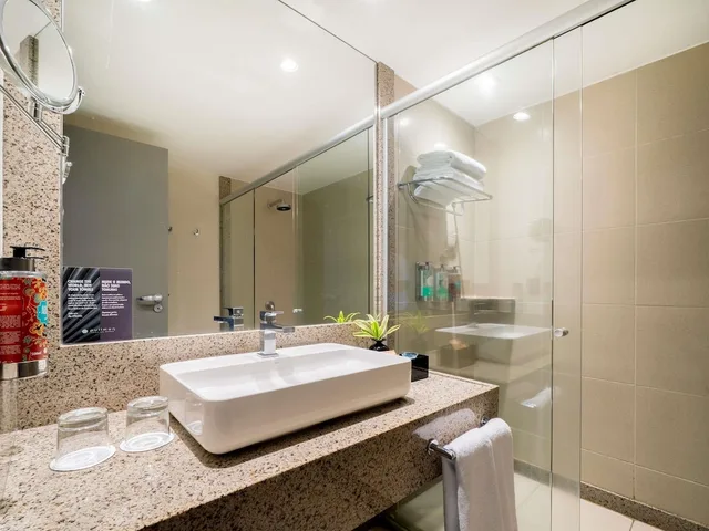 Luxury, Queen Bed, Pullman Sao Paulo Guarulhos Airport 8/10