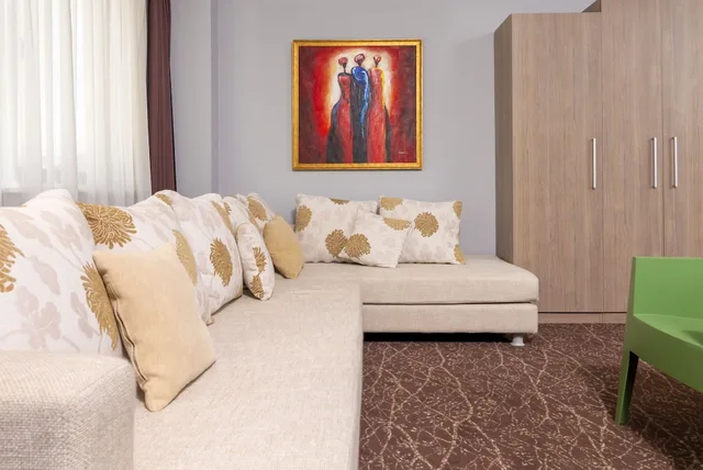 Suite, Double Bed, Sofa, West City Hotel Cluj Formely Best Western Plus Fusion Hotel 5/8