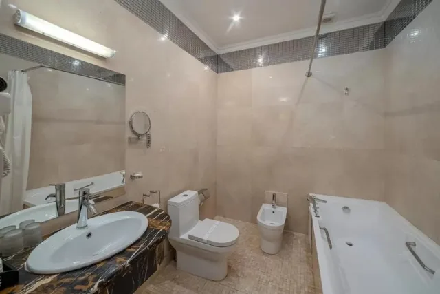 Deluxe, Double Bed, Jannat Regency 9/10