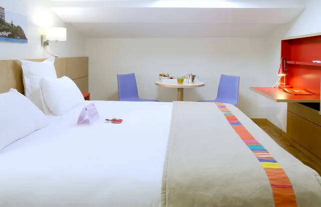 غرفة سوبيريور بسرير كينج، Best Western Hotel Du Mucem 3/6