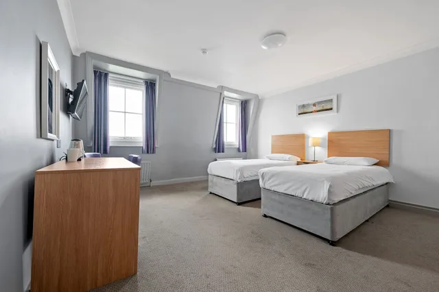 غرفة قياسية بسريرين منفصلين بإطلالة على البحر، Royal Hotel Whitby 3/4