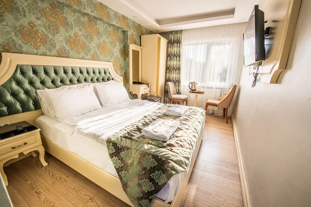 غرفة قياسية ثلاثية بثلاثة أسرّة، Sirkeci Ersu Hotel 2/7