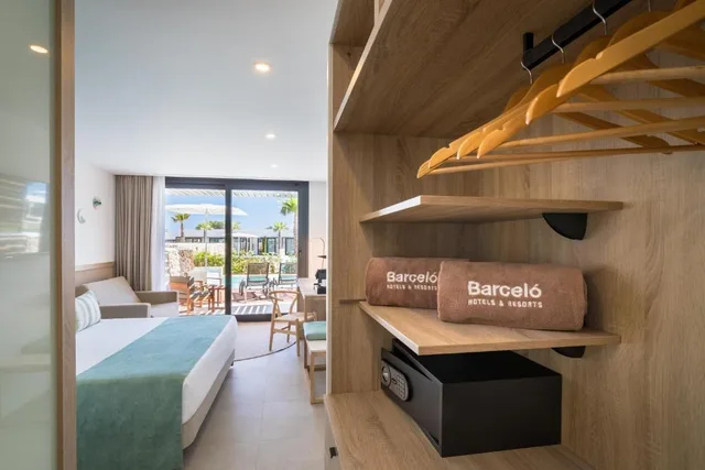 Junior Suite, Private Pool, Barcelo Nura 4/5