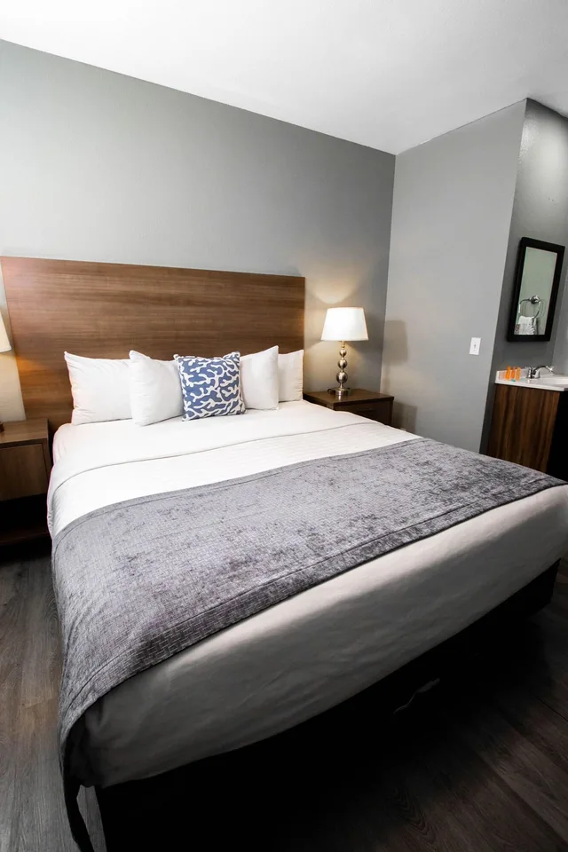 Room, King Bed, Urban Boutique Hotel 3/10