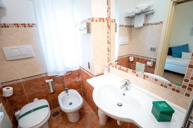 Panoramic, Twin Beds, Covo Dei Saraceni 4/4