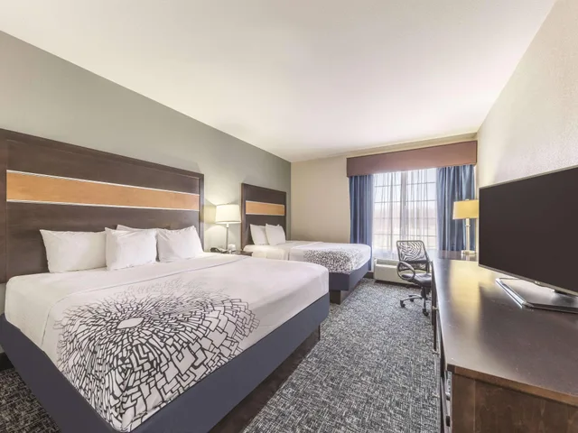غرفة ديلوكس، La Quinta Inn & Suites by Wyndham Tulsa - Catoosa Route 66 3/4