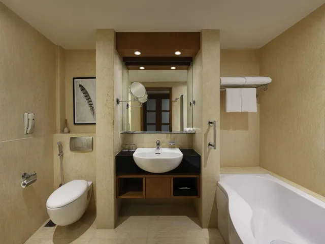 Standard, Twin Beds, Pool Side، NOVOTEL HYDERABAD CONVENTION CENTRE 8/10