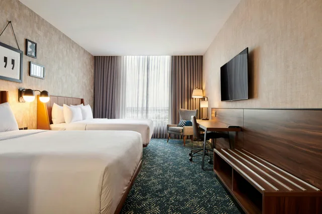 Room, 2 Queen Beds, Four Points by Sheraton Ciudad Juarez 1/2