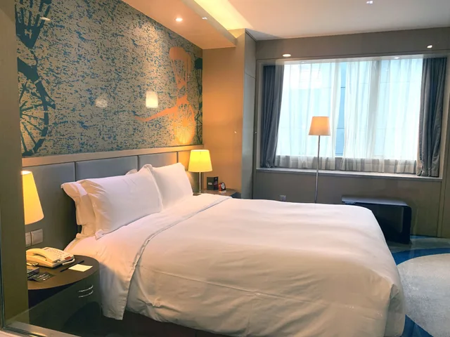 جناح عائلي بسريرين منفصلين مع أريكة، Radisson Collection Hyland Shanghai 4/10