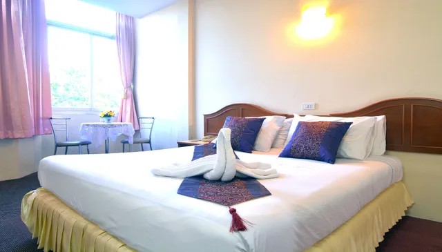غرفة سوبيريور بسرير مزدوج أو سريرين منفصلين، Chumphon Gardens Hotel 1/10
