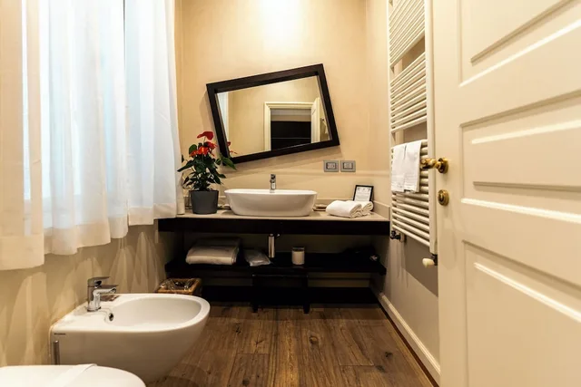 Room, Double or Twin Bed, Town House 33 8/10