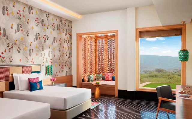 غرفة فاخرة بسريرين منفصلين، Taj Devi Ratn Resort & Spa, Jaipur 1/1