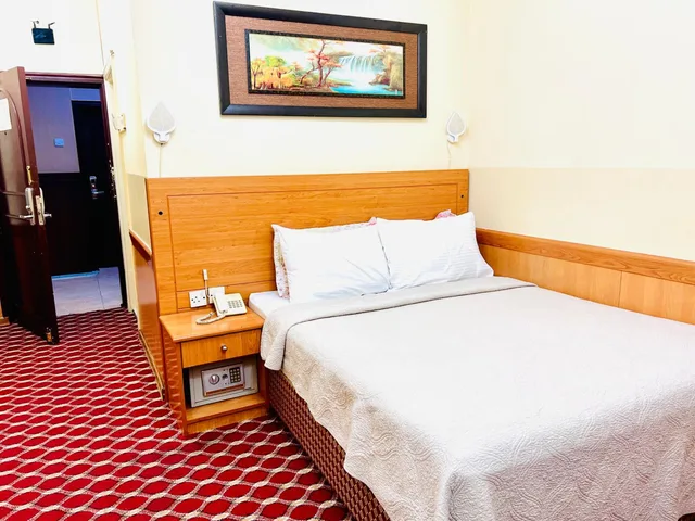 Room, King Bed, Al Ahrar Hotel 5/8