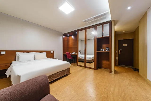 غرفة قياسية بسرير مزدوج، Korea Tourist Hotel 1/1