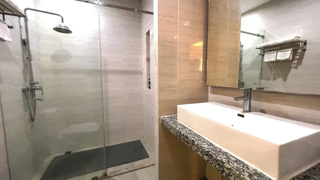 غرفة ديلوكس بسرير كوين، Elegant Bangkok Hotel 7/9