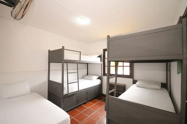 سكن مشترك مختلط بأسرّة بطابقين بحمام مشترك، Che Lagarto Hostel Búzios 1/5