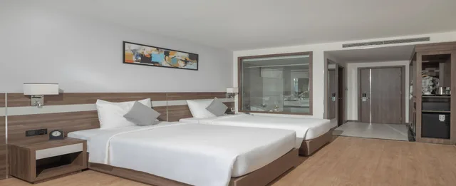 غرفة تنفيذية بسريرين منفصلين بإطلالة جزئية على البحر، Panama Nha Trang Hotel 10/10
