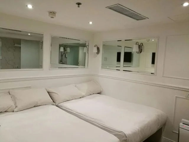 Mini, Quadruple, 2 Double Beds، Mini Causeway Bay Hotel 1/6