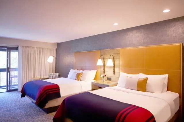 غرفة ديلوكس بسريرين كوين، Riverhouse Lodge 2/3