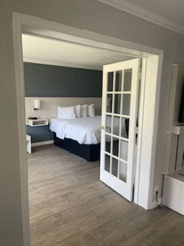 جناح بسرير كينج لذوي الإعاقة، Mainstay Suites Florence Darlington 2/3