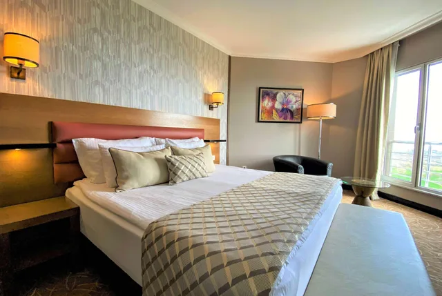 غرفة تنفيذية، Ramada By Wyndham Tekirdag 2/3