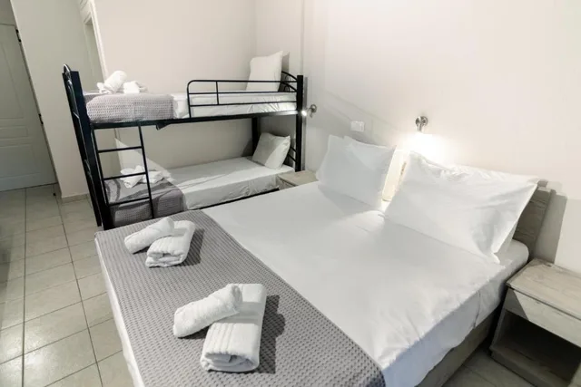 غرفة رباعية في الطابق الأرضي، Samel Hotel 9/9