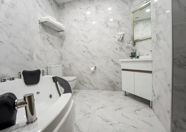 جناح بسريرين كينج بشرفة، Dave Hotel Yerevan 2/2