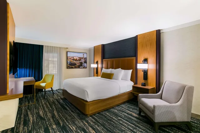 Suite, Multiple Beds, Accessible، Best Western Premier The Central Hotel & Conference Center 3/6