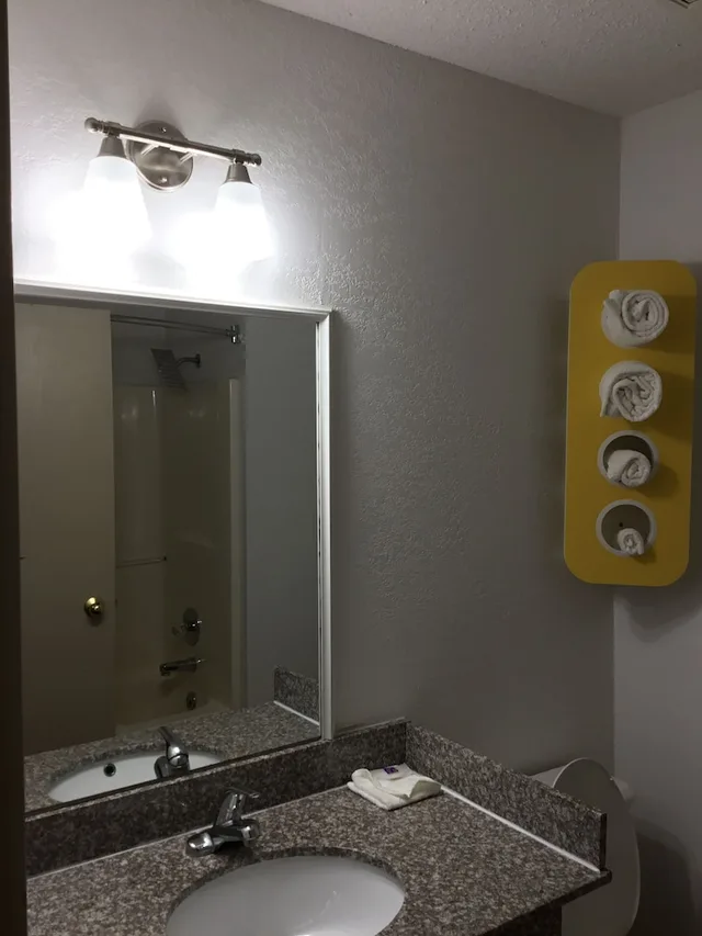 غرفة ديلوكس بسريرين مزدوجين، Motel6 Augusta, KS 8/8