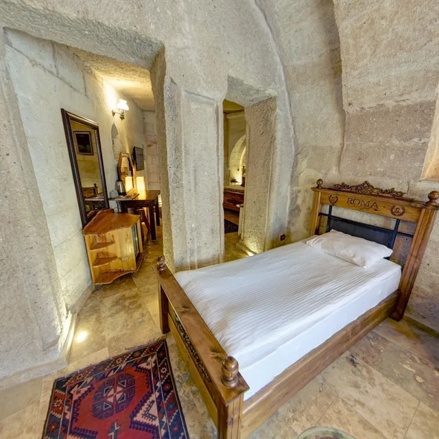 جناح عائلي بسريرين منفصلين وسرير كينج، Roma Cave Suite Hotel 2/7