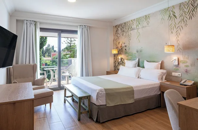 Superior, King Bed, Hotel Jerez AQ35 3/10